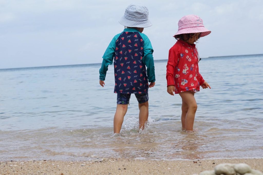 小さい子供が遊べる遠浅のビーチ