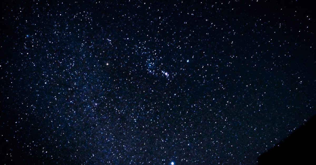 ふたご座流星群の星空写真